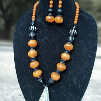 Tropical sunset necklace set