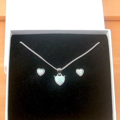 Boxed gift set/sterling silver opal heart pendant & chain/opal necklace/opal heart necklace/opal jewellery/opal pendant/opal earrings/uk