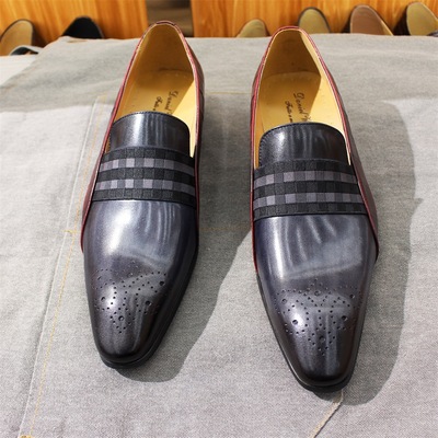 Men's business casual slip-on leather shoes with carved patterns - Thumbnail 1