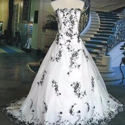 Vintage custom size a line strapless bridal gowns with lace back