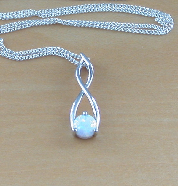 925 White Opal Pendant & 18" Silver Chain/White Opal Necklace/Opal Jewellery/Opal Jewelry/Opal Jewelery/October Birthstone/Opal Gemstone/925