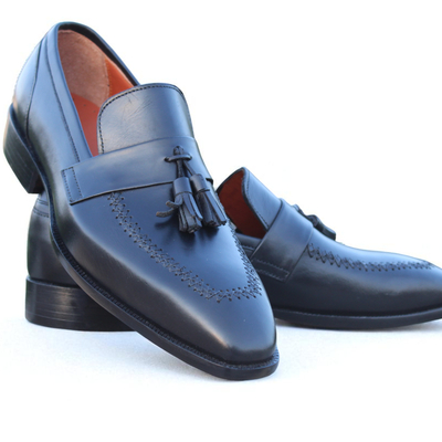 Crafted leather classic black leather tassel loafers dress shoes - Thumbnail 1