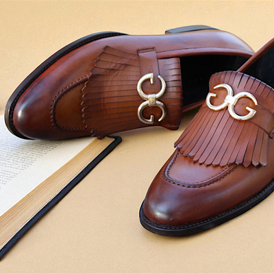 Crafted leather brown leather fringes moccasin loafers dress shoes