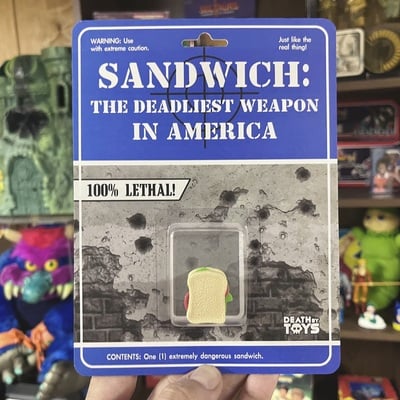 Deadly sandwich toy