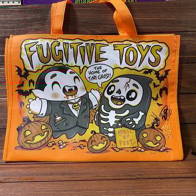 Fugitive toys nycc 2023 tote