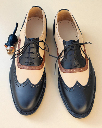 Crafted Leather Black Tan Leather Wingtip Oxford Lace up Dress Shoes