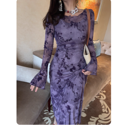 Retro mesh flocking jacquard round neck trumpet sleeve dress