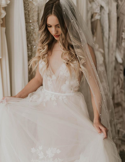 Romantic Long Tulle V Neck Ivory Wedding Dress