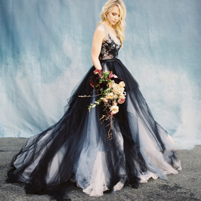 Unique romantic a-line tulle wedding dresses lace applique bridal gowns