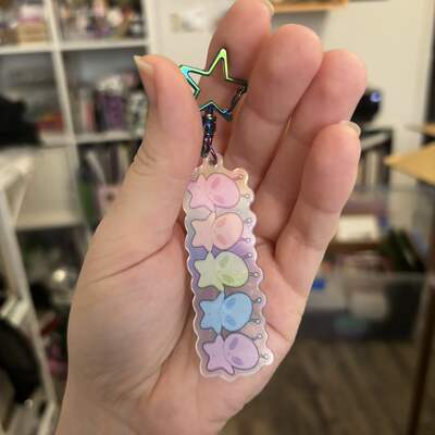 Alien buds keychain