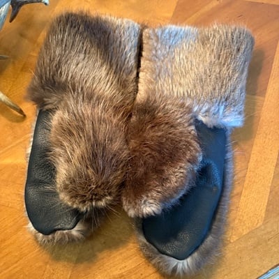 Mens gauntlet beaver mittens