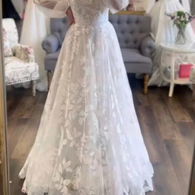 Modest classic a-line long sleeve lace applique wedding dress