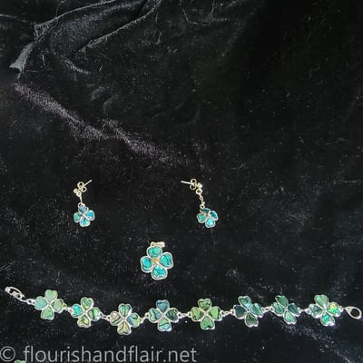 Shamrock jewelry set
