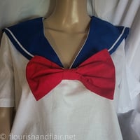 Uniform Bow - Thumbnail 1