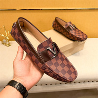 Men's leather shoes with L letter embossed leather - Thumbnail 4