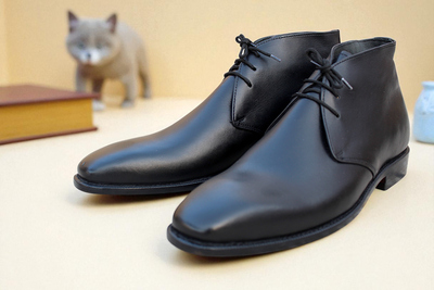 Crafted Leather Classic Black Calf Leather Chukka Boot
