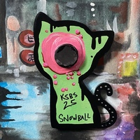 Snowball Magnet - Thumbnail 1