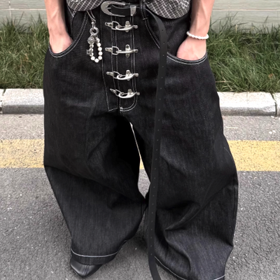 Buckle curved baggy jeans 