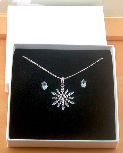 BOXED GIFT BOX/Sterling Silver Blue Topaz Triquetra Pendant & Chain/Blue Topaz Triquetra Necklace/Topaz Jewellery/Topaz Jewelry/Topaz Earrings