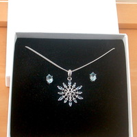 BOXED GIFT BOX/Sterling Silver Blue Topaz Triquetra Pendant & Chain/Blue Topaz Triquetra Necklace/Topaz Jewellery/Topaz Jewelry/Topaz Earrings - Thumbnail 9