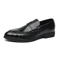 Hairstylist's crocodile pattern slip-on shoes 2 colors - Thumbnail 3