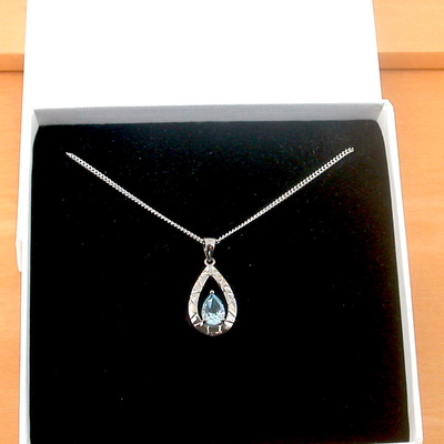 Boxed gift/sterling silver blue topaz teardrop pendant & chain/blue topaz necklace/topaz jewellery/topaz jewelry/november birthstone/uk