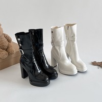 Chic Patent Leather Buckles Up Chunky Heeled Boots - Thumbnail 3