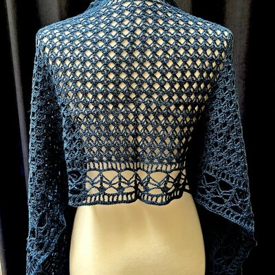 Le dramont shawl: dark teal blue