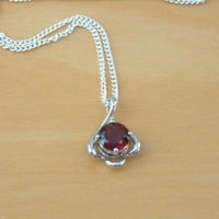 925 Garnet Pendant & 18" Silver Chain/Garnet Necklace/Red Garnet Jewellery/Garnet Jewelry/Garnet Jewelery/January Birthstone/Silver Garnet - Thumbnail 6