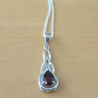 BOXED GIFT SET/Garnet Pendant & 18" Silver Chain/Garnet Necklace/Red Garnet Jewellery/Garnet Jewelry/Garnet Jewelery/Garnet Earrings/UK - Thumbnail 1