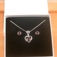 BOXED GIFT SET/Sterling Silver Heart & Cz Pendant & Chain/Garnet Necklace/Garnet Jewellery/Garnet Jewelry/Garnet Earrings/UK - Thumbnail 9
