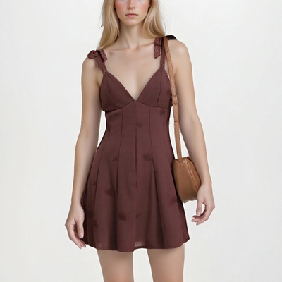 Fashionable embroidered v-neck suspender short dress - Thumbnail 3