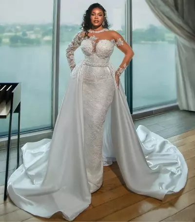 Off White Bridal Gowns, White Satin Wedding Dresses: Mermaid Trumpet Bridal Gowns, O-Neck Long Sleeve Satin Wedding Dress with Applique, Beaded