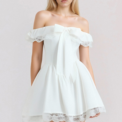 One-shoulder flying sleeves and lace bow waist puffy dress