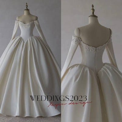 Fairy satin long-sleeved wedding dress, sweetheart pearl bridal gown, fashionable ballgown wedding dress.
