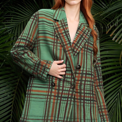Fashionable and elegant plaid suit jacket
