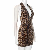 Sexy sleeveless halterneck leopard print sequined deep V-neck backpack hip-revealing dress - Thumbnail 5