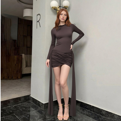 Half turtleneck long sleeve ribbon hip dress