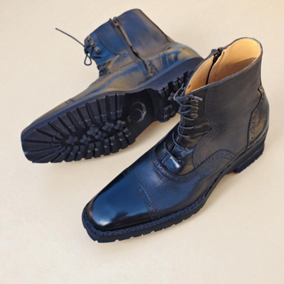 Crafted leather classic men black leather ankle high lace up vibram/commando sole boot