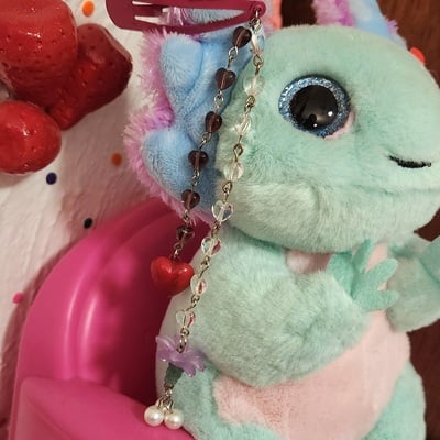 Lovedrug barrette charm