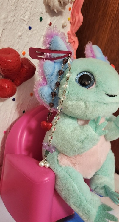 Lovedrug barrette charm