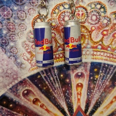 C₈h₁₀n₄o₂ earrings