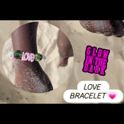 Love bracelet 💕 glow in the dark ready-made⏳️ by nubian collection artwear 👑