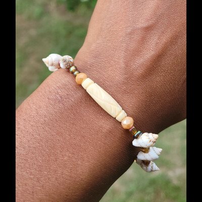 Tribal seashell bracelet 🐚 ready-made 🎨 (7 & 1/2 inches) by nubian collection artwear 👑 