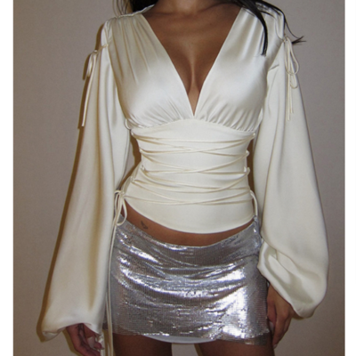 Solid color elegant long sleeved shirt