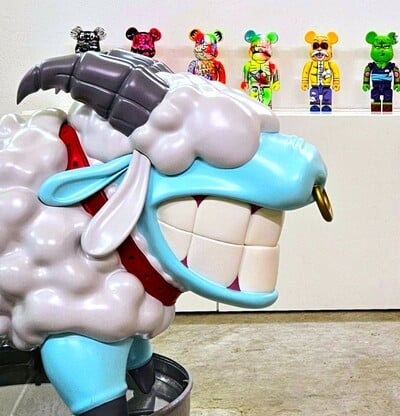 XXL ArTToy by Carlos Fernández Lozano "AMON' SHEEP" 