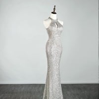 Glamorous Sequin Evening Gown - Halter Neck Design, Perfect for Formal Events, Silver Prom Dress, Long Prom Dress, Sparkly Prom Dresses - Thumbnail 4