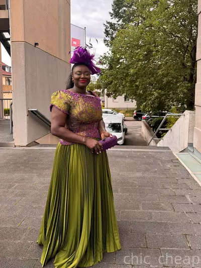 Plus Size Olive Green A-line Mother Of Bride Dresses Beaded Crystals Prom Evening Party Mamas Dress Vintage 50s Birthday Wedding Guest