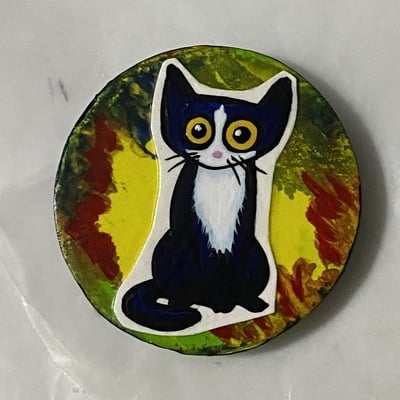Circle kitty magnet potato bread  - Thumbnail 1