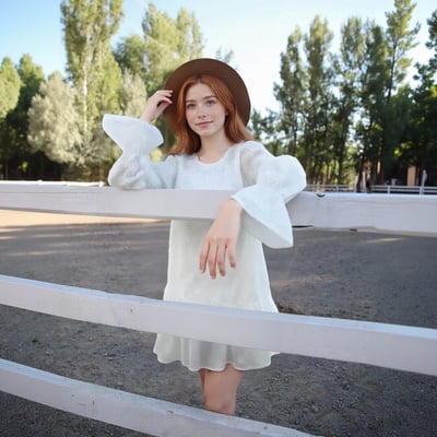 Sexy halter-back horseshoe-sleeve short dress with embroidered three-dimensional flowers